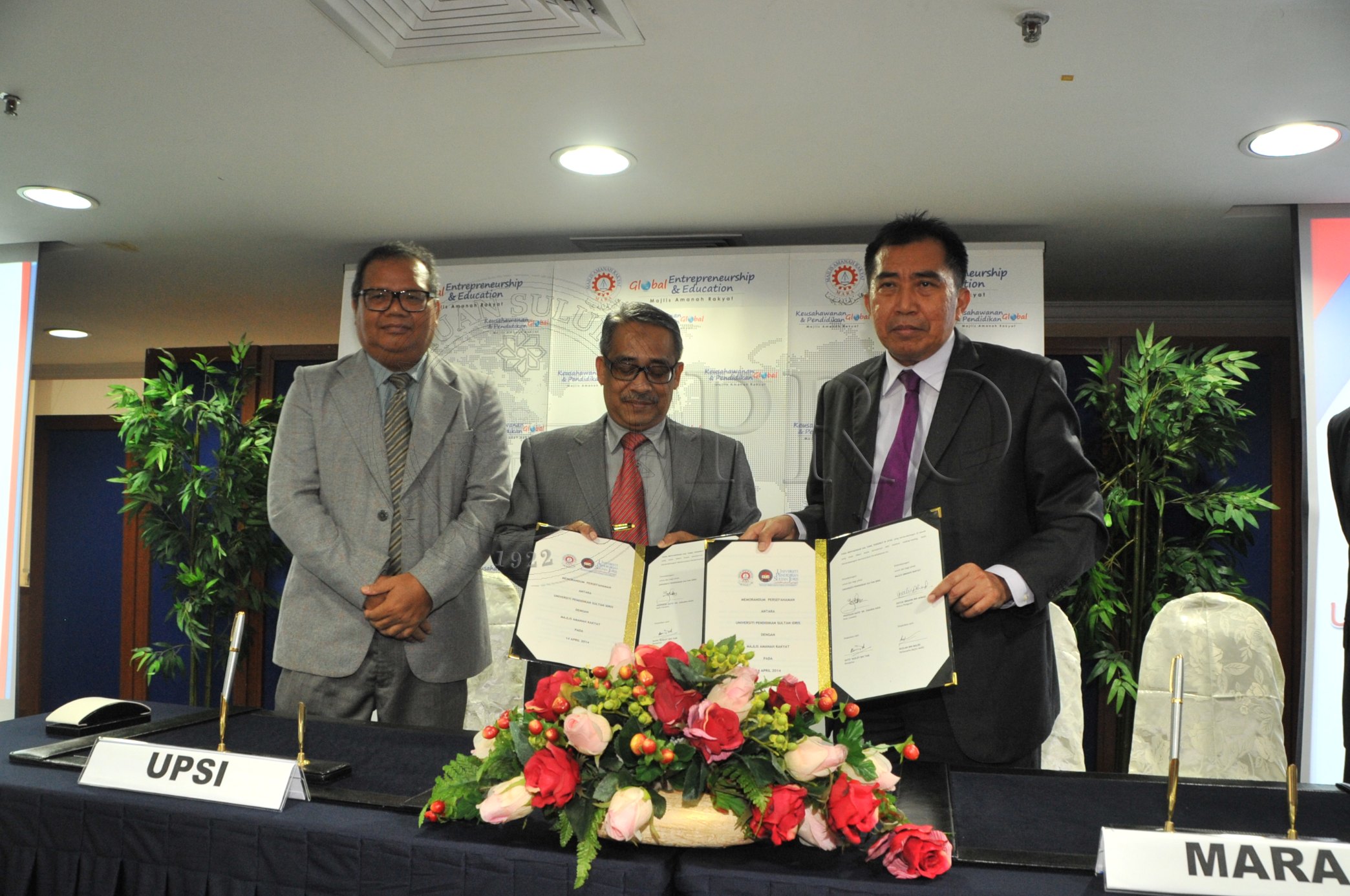 PRO 14 37 MARA PRO 4753